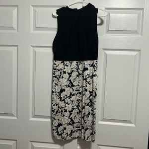 Oasis knee length dress